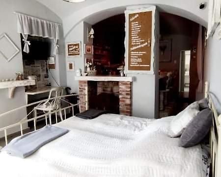 Godot Apartman มิชโคลซ์ ภายนอก รูปภาพ