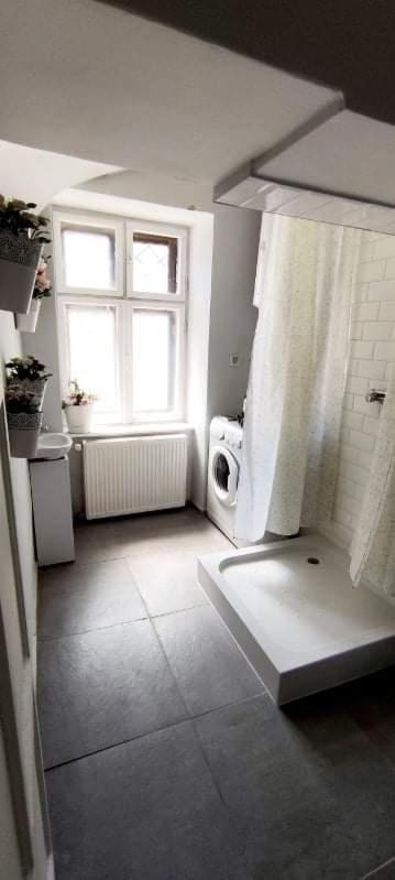 Godot Apartman มิชโคลซ์ ภายนอก รูปภาพ
